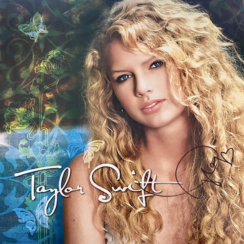 Lazyitis Discos - Taylor Swift - Folklore, el ganador del último Grammy a  mejor álbum del año, nuevamente disponible en Lazyitis Discos en vinilos de  color beige !