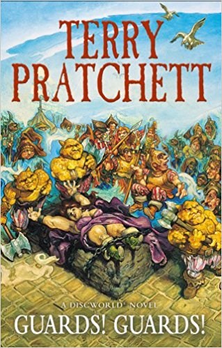 Papel Guards! Guards! (Discworld 8)