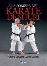 Papel A La Sombra Del Karate De Shuri